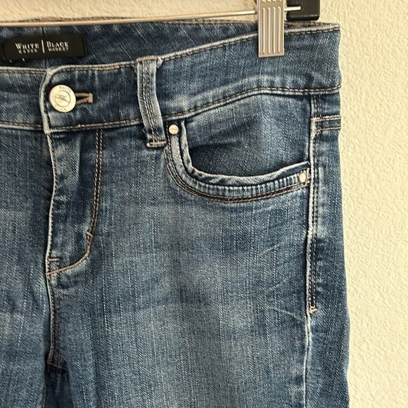 White House Black Market Crop Leg Denim Jeans - Picture 3 of 12